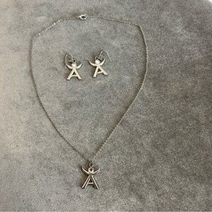 Isagenix silver tone crystal rhinestone earring necklace set